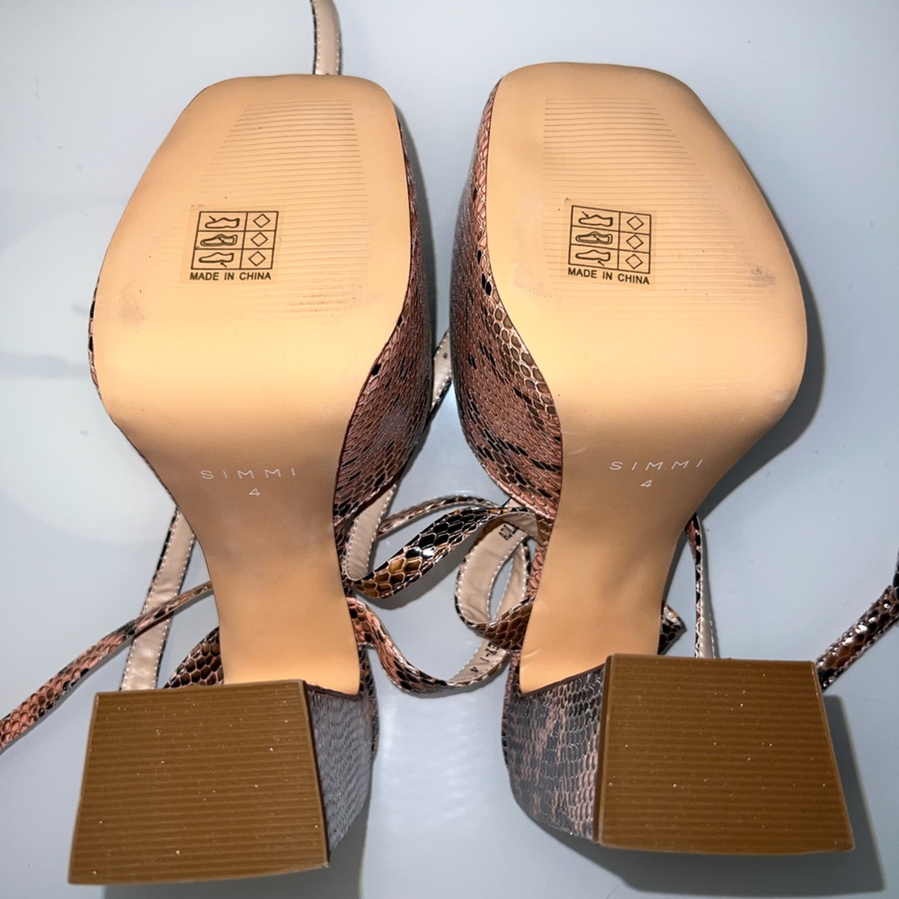 Snakeskin Platform Heels - Picture 9 of 16